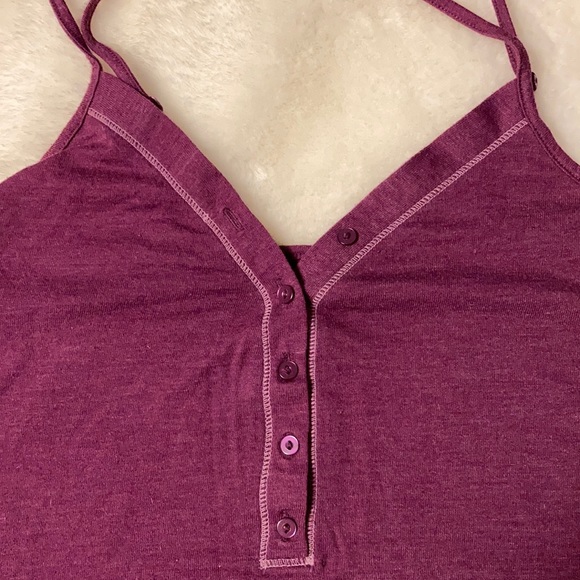 🌟 PINK V-neck Tank Top - Purple- M - Picture 3 of 8